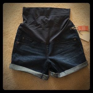 Maternity Shorts - Full-coverage belly band